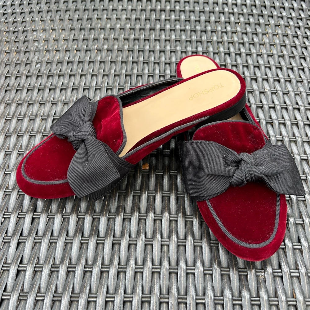 TopShop burgundy velvet black bow mules loafers shoes womens size 39 Christmas